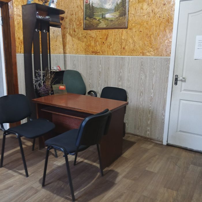 продажа магазин г.Мерефа красная линия центр