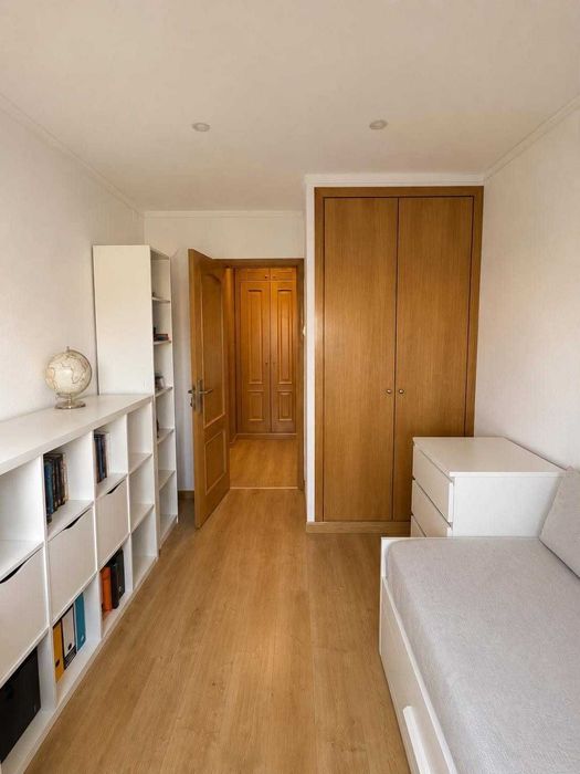 Apartamento T3 Santo António dos Cavaleiros