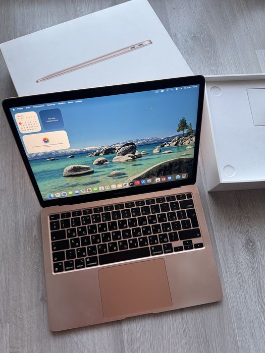 MacBook Air 13 M1 8/256, гарний стан