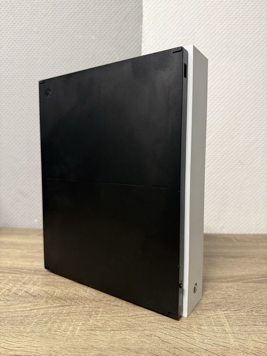 Xbox One S 1TB + гарантія та 100 ігор приставка хбокс