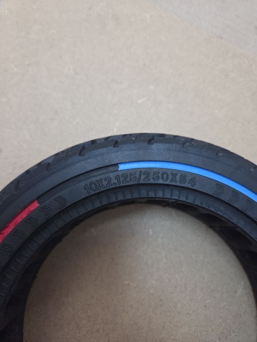 Pneu sólido para trotinetes
