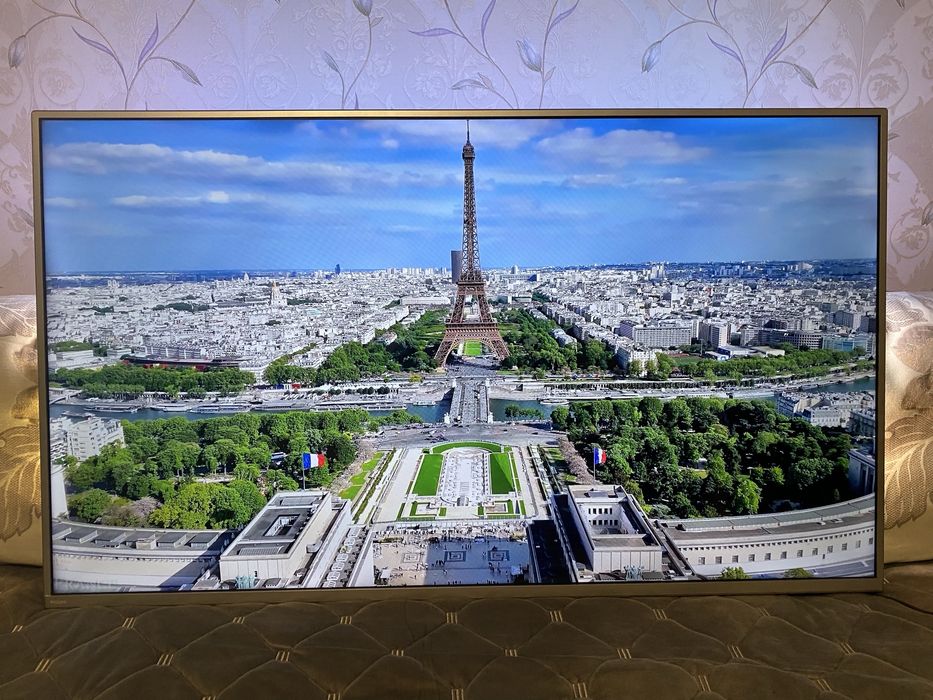 Philips 50pus8105/12  4K 2021 рік Ambilight преміум клас 8 серія