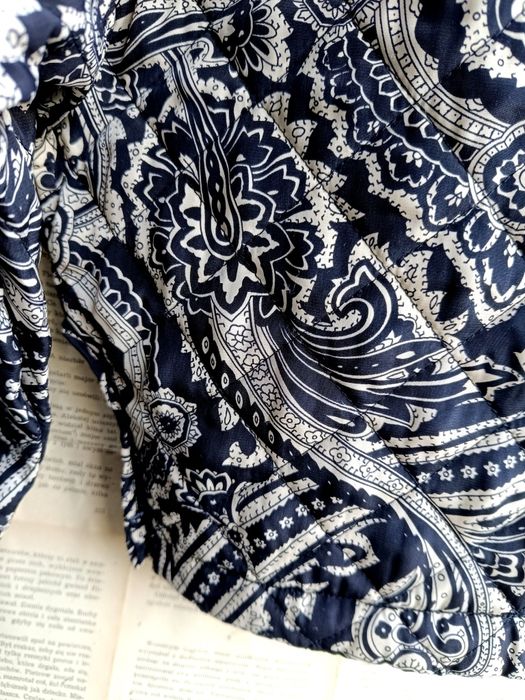 BIK BOK Biust 53,5x2 S M Y2K crop top lekka kurtka/bluza bomberka