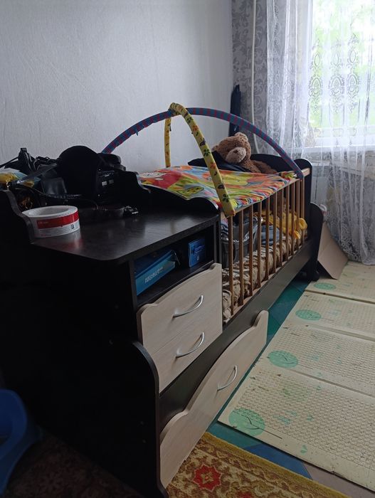 Продам краватку..2 дверка есть не прикрутили