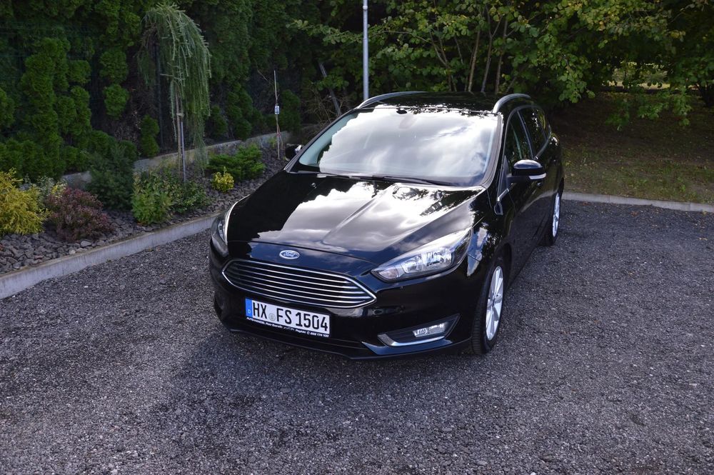 Ford Focus R. E. Z. E. R. W. A. C. J. A