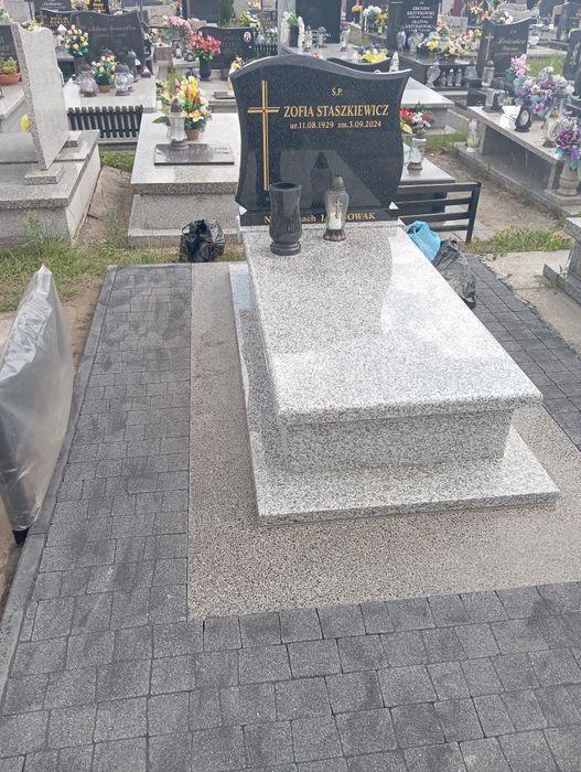 Nr.22.Tanie pomniki od 4500 zł .NAGROBKI Granitowe.