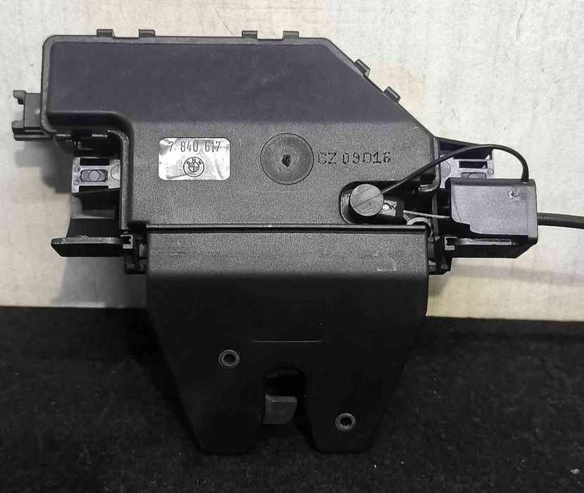 Fechadura / Fecho da Mala 7840617 - BMW 1