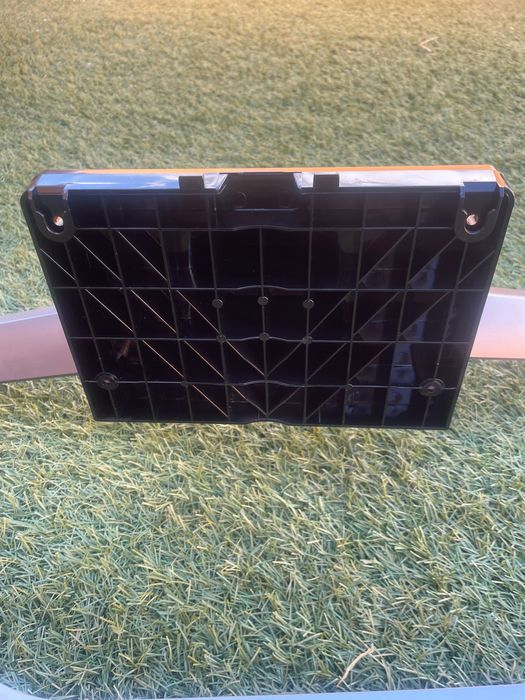 Base de tv LG “55” e de “50” polegadas64575425197313124