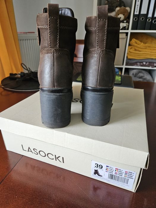 Buty skórzane Lasocki 39