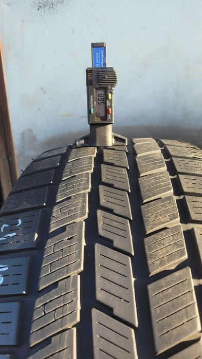 235/60/17 Pirelli Scorpion Ice&Snow  5,5mm 2017r 4szt