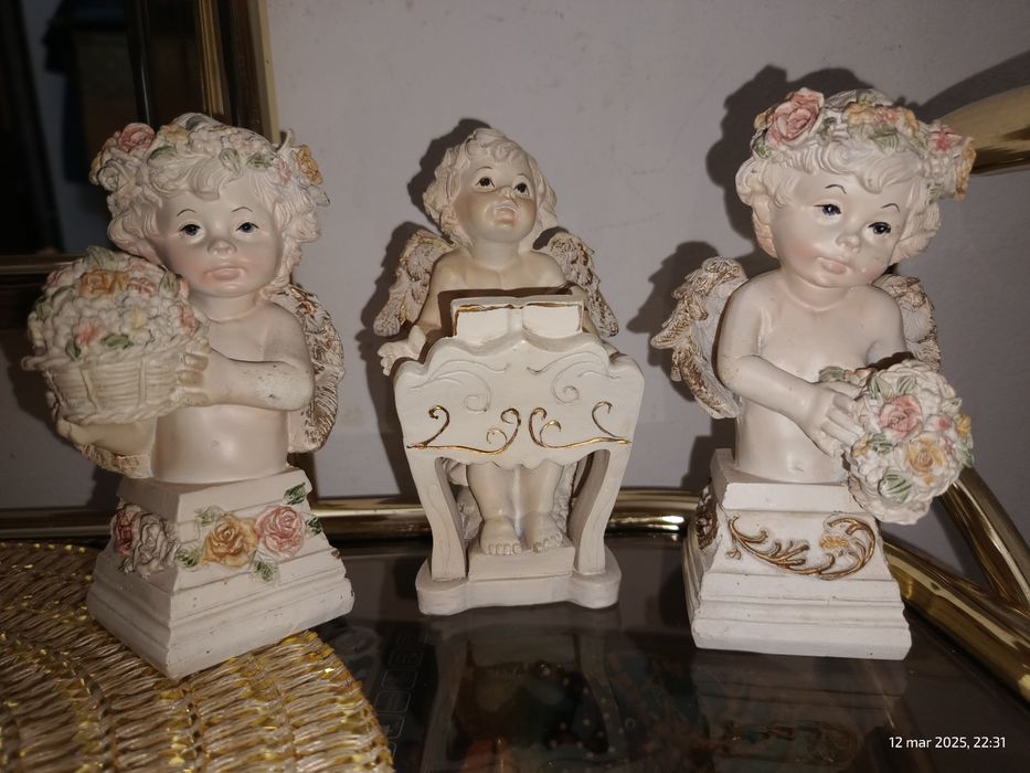 Zestaw Starych ceramicznych Aniołków
