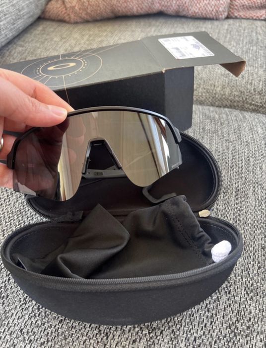 Oakley sutro lite sweep black/black