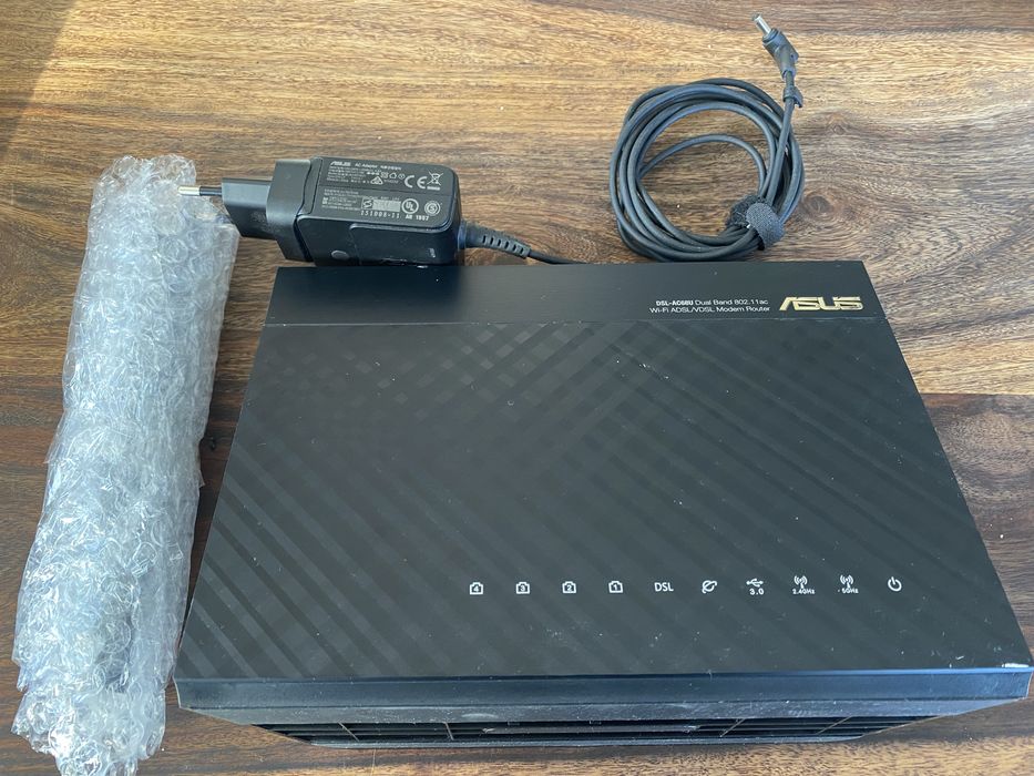 Router Asus DSL-AC68U