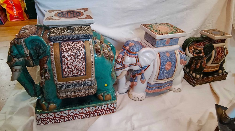 Bancos Jardim Elefantes Cerâmica