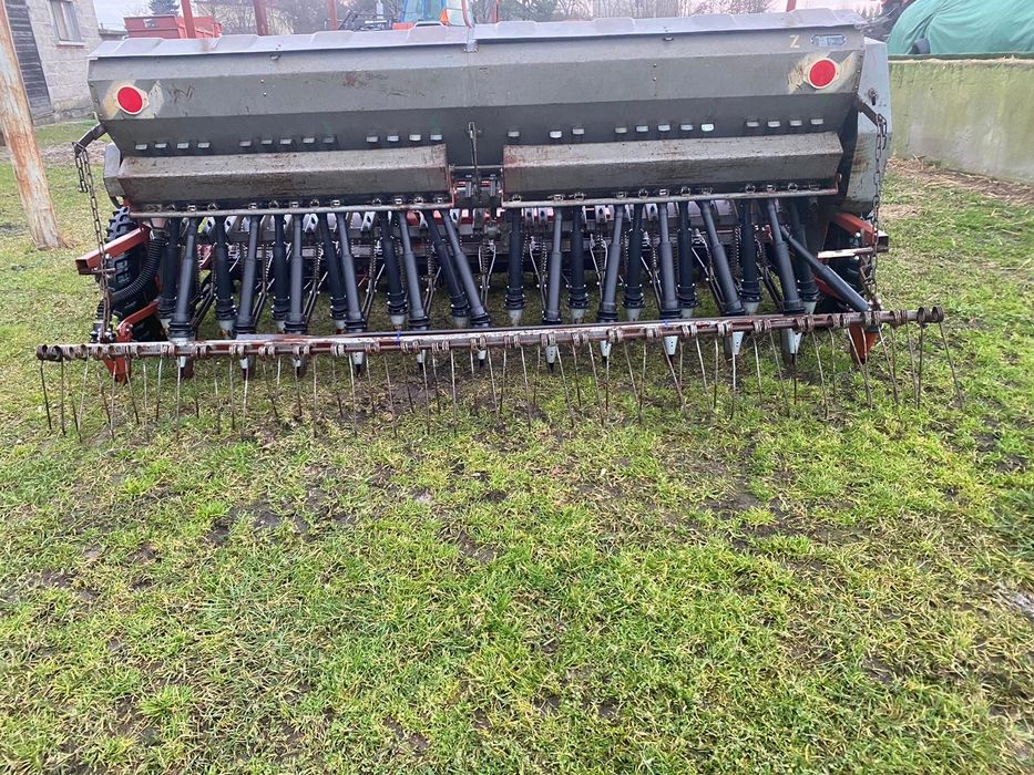 Zestaw uprawowo siewczy