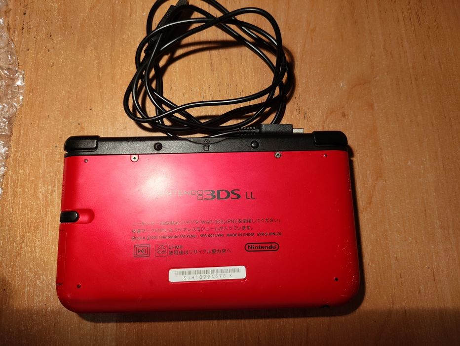 old 3ds xl red color
