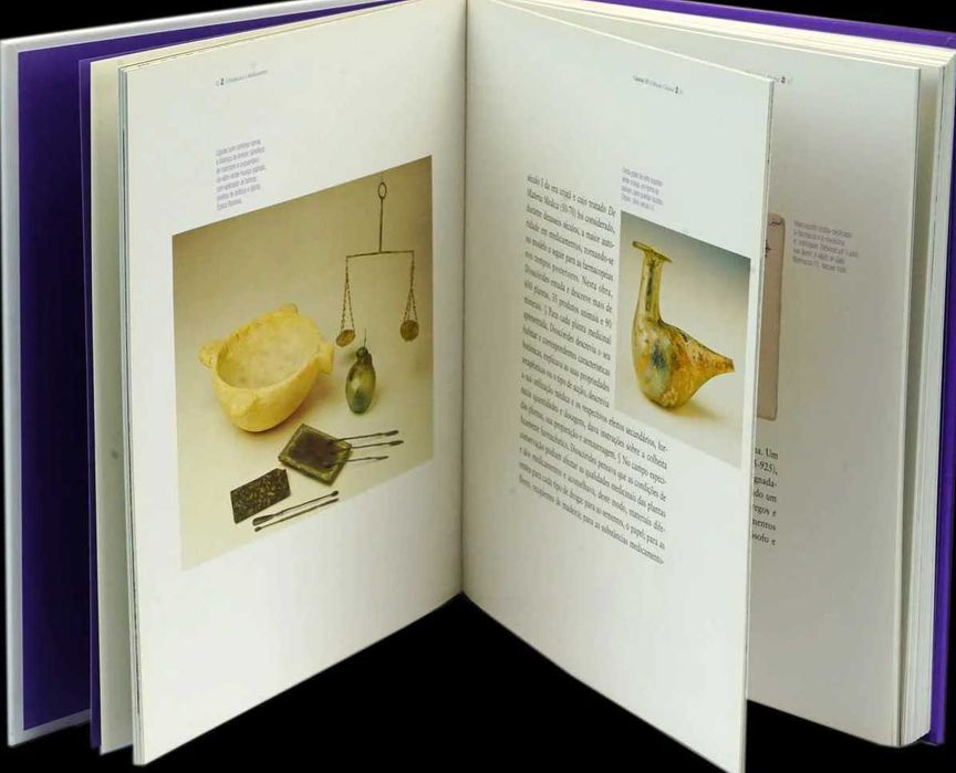 Livro dos CTT completo "A Farmácia e o Medicamento - Uma História Concisa "