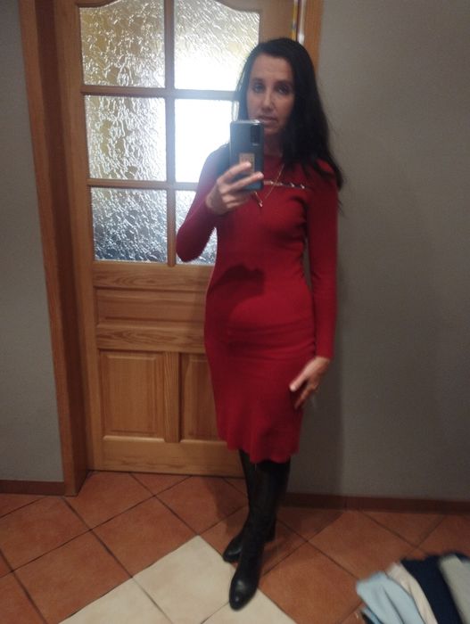 Sukienka czerwona rozmiar 38