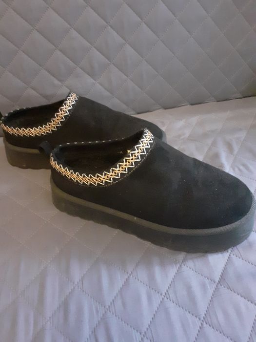 Wsuwane obuwie zamszowe rozmiar 42
