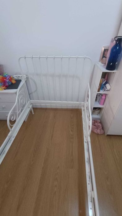 Cama branca MINNEN IKEA extensível