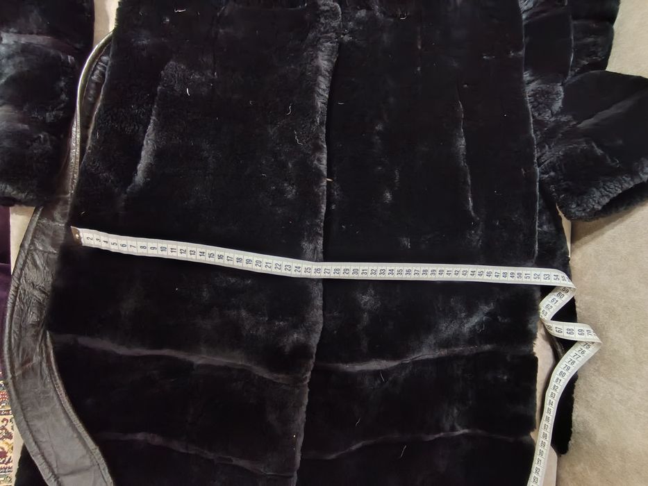 Продам шубу з мутона 46 розмір