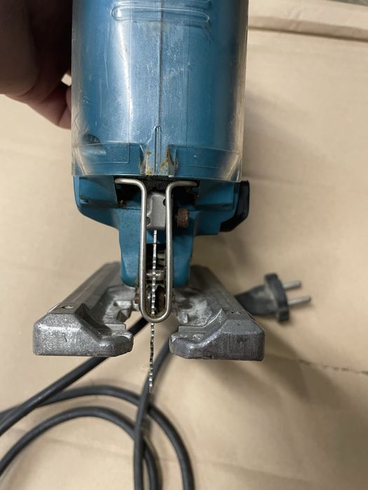 Wyrzynarka Makita 4329