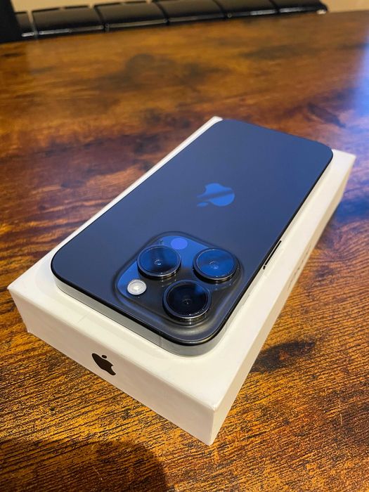 iphone 15 pro 89% jak nowy