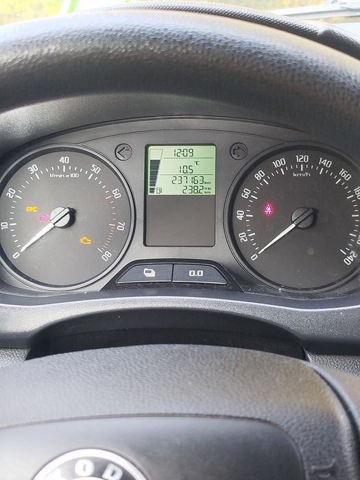 Sprzedam Skoda Fabia 13500