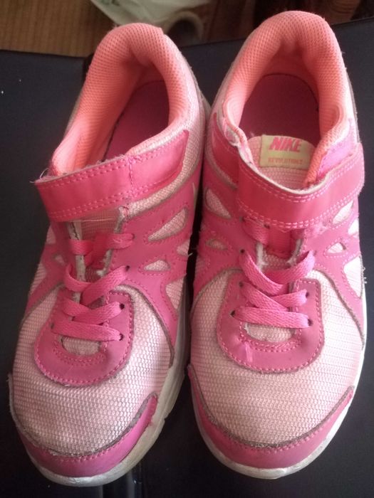 Nike pink sneakers size 35