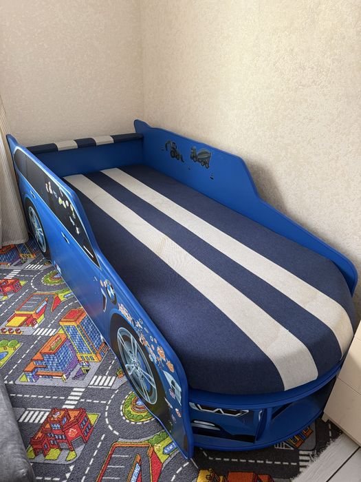Дитяча кровать BMW