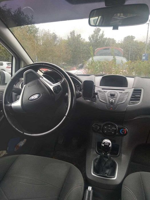 Ford Fiesta Мк7 турбодизель1.5TDCI 2013г 110 тыс  Механика