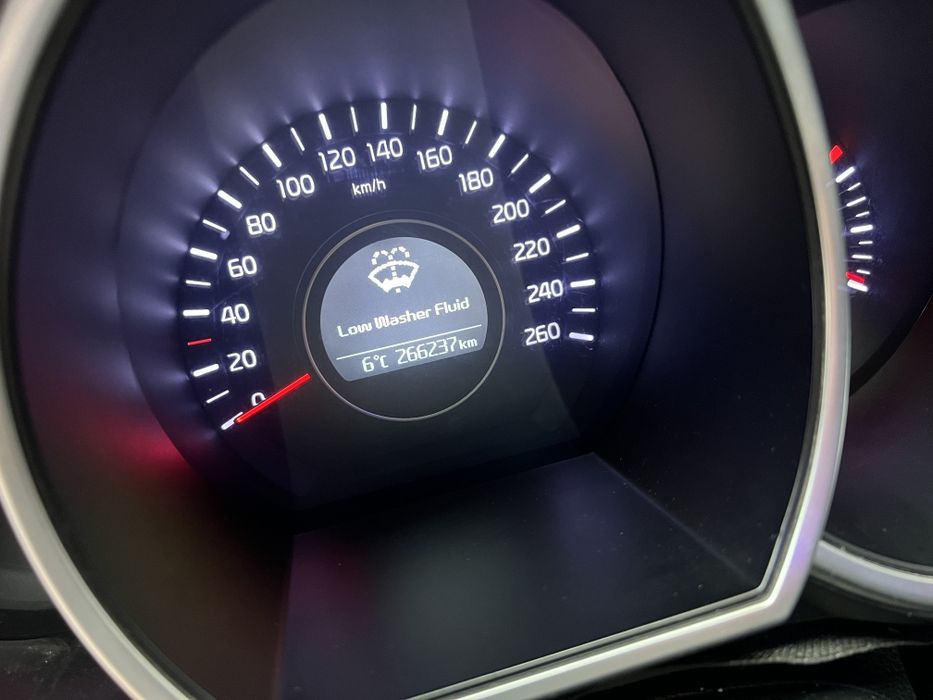 Продається КІА К5