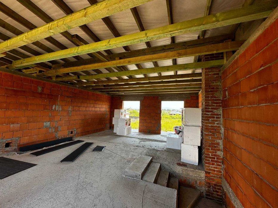 Продаж котеджу площею 122 м², 3 сотки землі