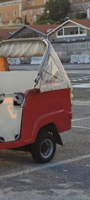 TUK Piaggio Ape Calessino 200 — Modelo Clássico (Combustão) Homologado 3+1 Lugares