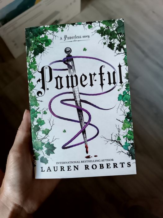 Pawerful Lauren Roberts
