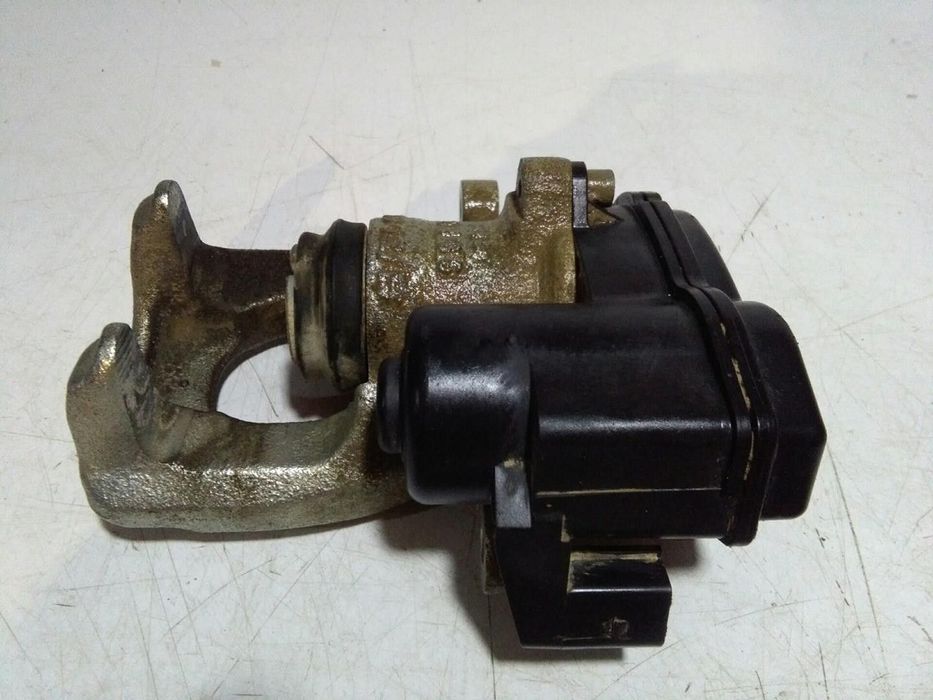 PINÇA TRAVÃO TRASEIRA ESQUERDA RENAULT KADJAR 2016 -