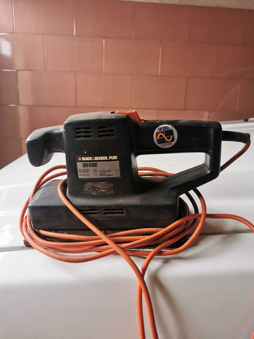 Lixadeira elétrica Black Decker