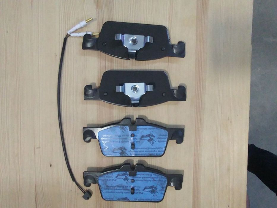 Колодки Пежо та інші авто, нові