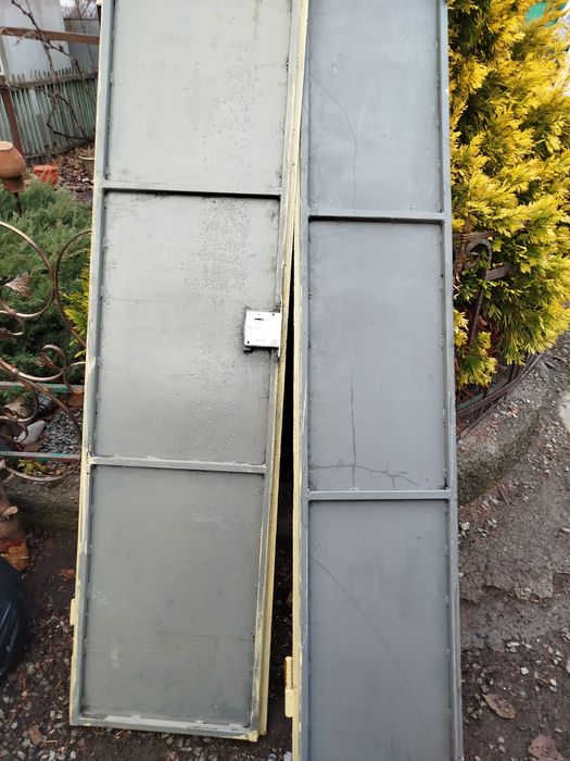 Металева труба на 134