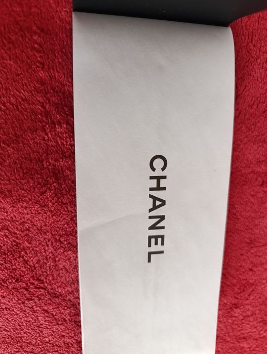 Nowe puste opakowanie po okularach Chanel. Oryginalnae. Książeczka.