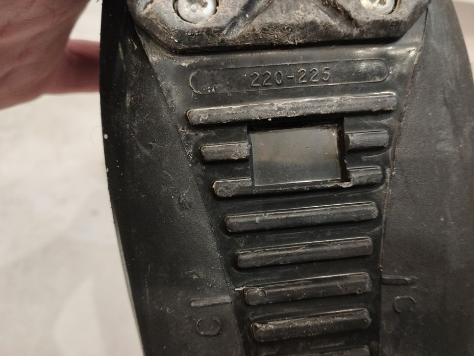 Buty narciarskie dziecięce Head Edge J2 r.32 (261mm)