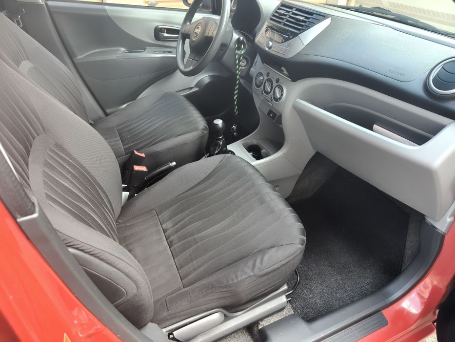 Nissan Pixo 1.0 - Económico
