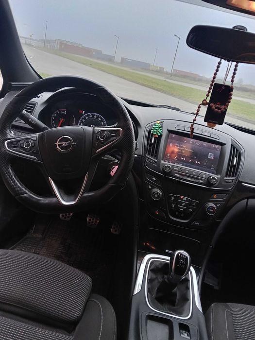 Opel Insignia 1.4T