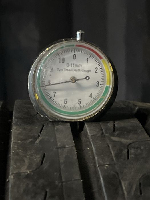 *Opony pirelli 235/65/16C para