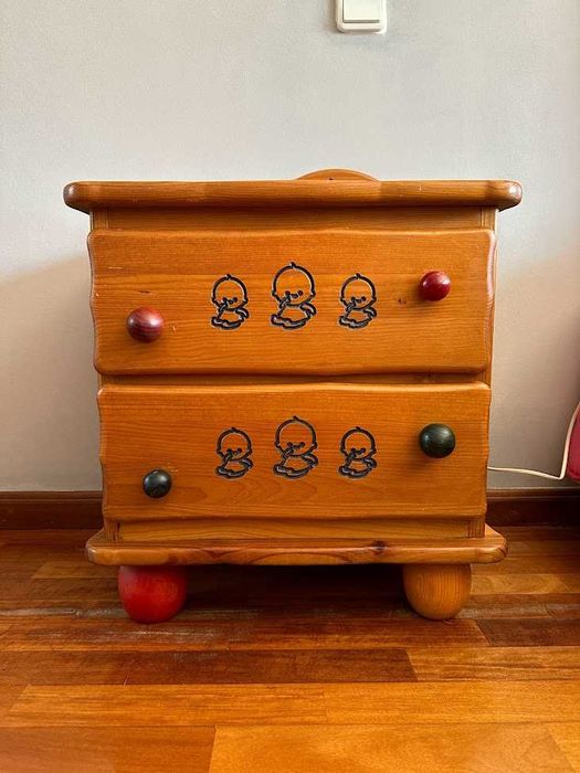 Mesas de cabeceira com ursinhos