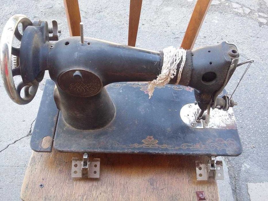 Швейная машинка ПМЗ подолка ножная