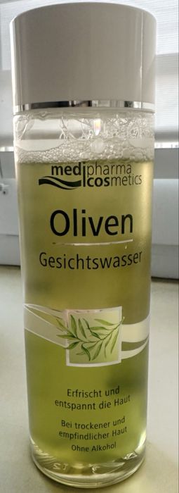 Medipharma Cosmetics Oliven – тонізуючий лосьйон для обличчя, 200 мл