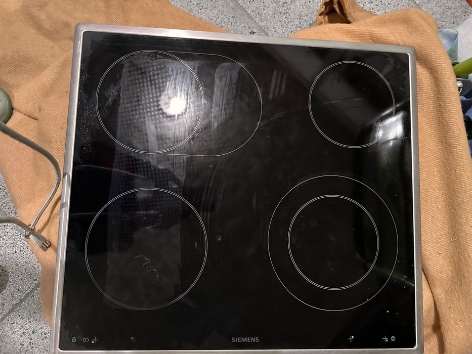Placa vitroceramica,marca Siemens como nova.