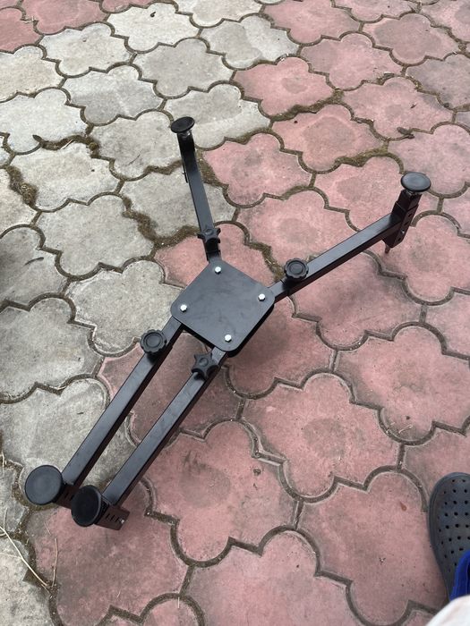 Регулююча Підставка для механізмів