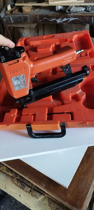 pistola compressor pregos aço e soalho